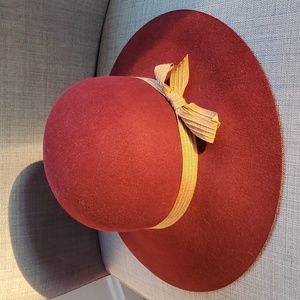 NWT Goorin Bros "Fancy" style Hat in Maroon Red - sz Small